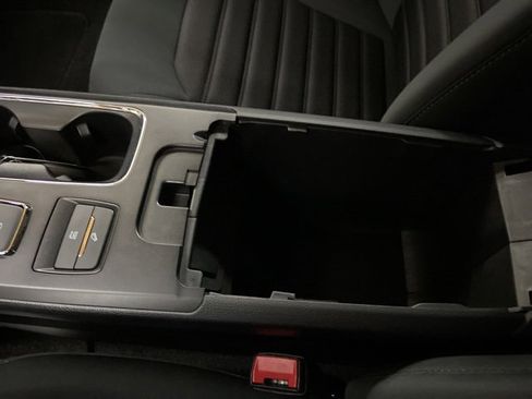 Used 2019 Ford Fusion SE image 46