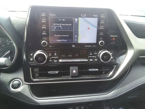 Used 2021 Toyota Highlander Limited AWD/4WD image 26