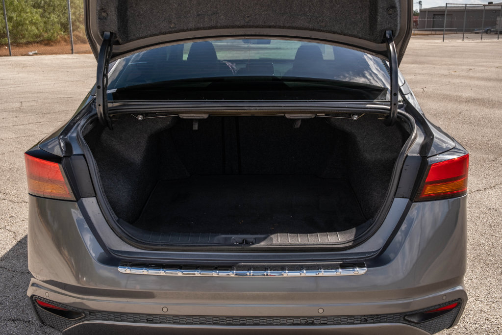Used 2022 Nissan Altima 2.5 SV FWD image 23