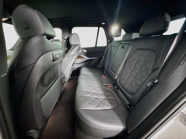 Used 2026 BMW X5 sDrive40i RWD image 24