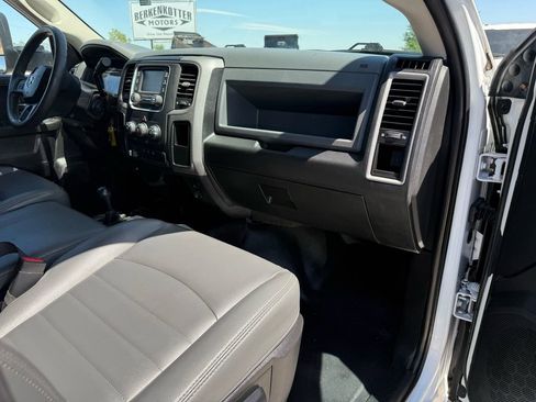 Used 2018 RAM 2500 Tradesman w/ Chrome Appearance Group AWD/4WD image 14