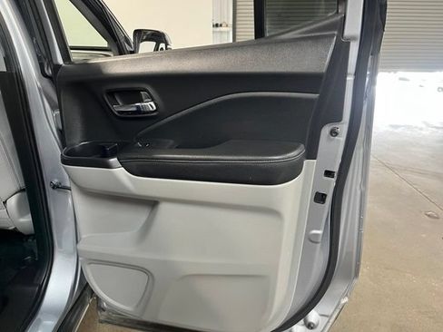 Used 2021 Honda Ridgeline RTL image 16