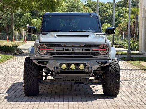Used 2025 Ford Bronco Outer Banks image 4