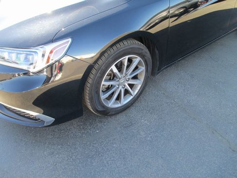 Used 2019 Acura TLX image 10