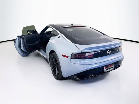 Used 2026 Nissan Z Performance w/ Floor Mat Package RWD image 19