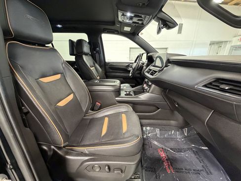 Used 2021 GMC Yukon XL AT4 w/ AT4 Premium Plus Package AWD/4WD image 25