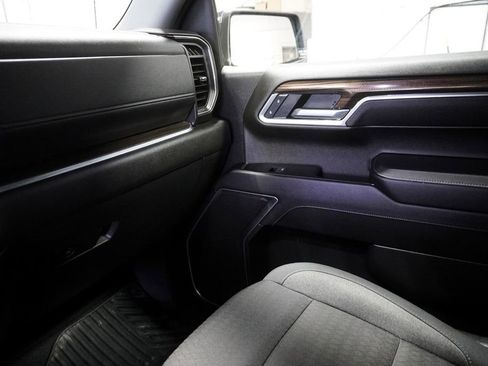 Used 2025 Chevrolet Silverado 1500 LT image 29