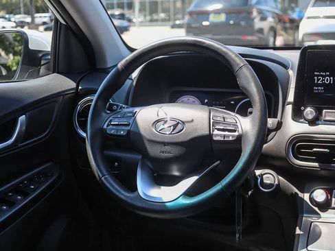 Certified 2023 Hyundai Kona Limited FWD image 19