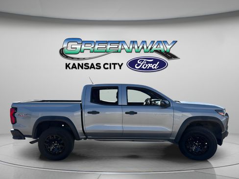 Used 2026 Chevrolet Colorado Trail Boss AWD/4WD image 9