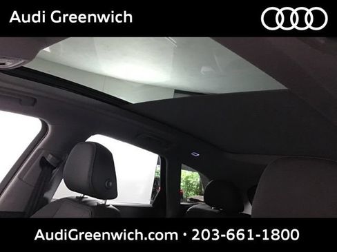 Used 2025 Audi Q5 Premium Plus w/ Premium Plus AWD/4WD image 16
