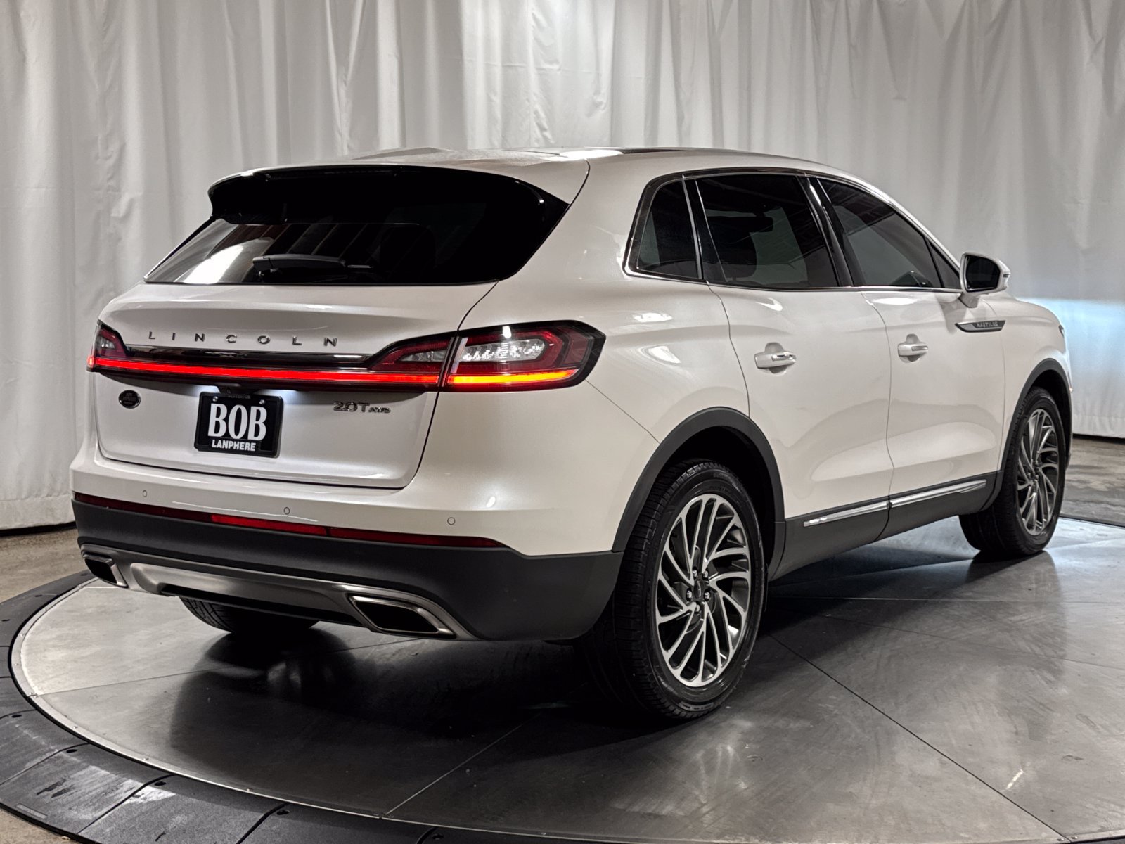 Used 2019 Lincoln Nautilus Reserve AWD/4WD image 10