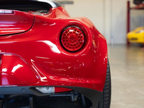 Used 2018 Alfa Romeo 4C Spider w/ Convenience Group - Spider image 38