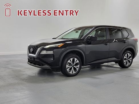 Used 2023 Nissan Rogue SV image 4