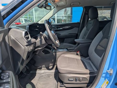 Used 2024 Chevrolet TrailBlazer LT w/ Convenience Package FWD image 10