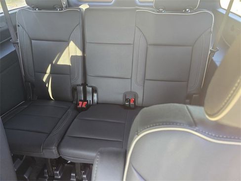 New 2026 GMC Yukon XL Elevation image 9