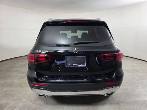 Certified 2025 Mercedes-Benz GLB 250 image 5