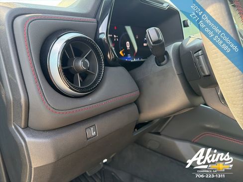 Certified 2024 Chevrolet Colorado Z71 w/ Z71 Convenience Package 2 image 14
