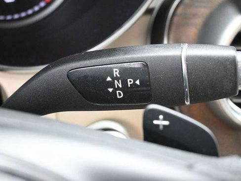 Used 2019 Mercedes-Benz GLC 300 4MATIC image 20