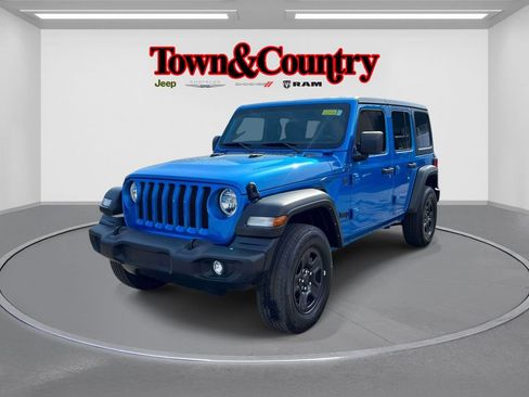 Used 2022 Jeep Wrangler Unlimited Sport AWD/4WD image 4