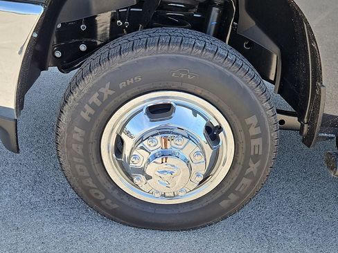 New 2026 RAM 3500 Tradesman AWD/4WD image 13
