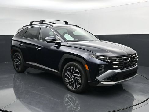 Used 2026 Hyundai Tucson Limited AWD/4WD image 2