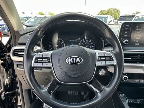 Used 2021 Kia Telluride S FWD image 12