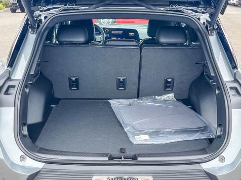 New 2026 Chevrolet Equinox EV LT image 24