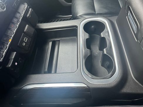 Used 2020 GMC Sierra 1500 Elevation w/ Elevation Value Package image 31