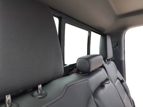 Used 2021 Chevrolet Silverado 3500 LTZ w/ LTZ Texas Edition image 22