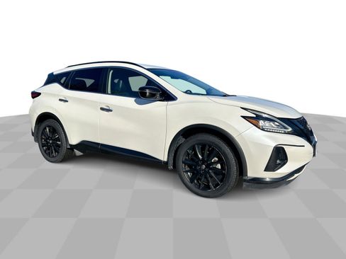 Used 2023 Nissan Murano SV w/ SV Midnight Edition Package image 2