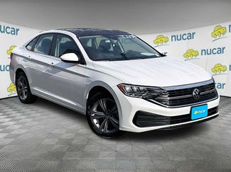 Used 2024 Volkswagen Jetta SE w/ Panoramic Sunroof Package video 1