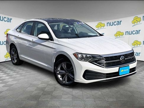 Used 2024 Volkswagen Jetta SE w/ Panoramic Sunroof Package image 1