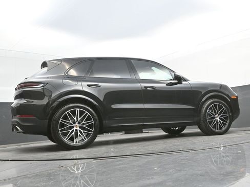 New 2026 Porsche Cayenne image 34