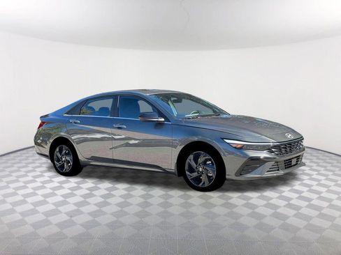 New 2026 Hyundai Elantra SEL Sport Premium FWD image 10