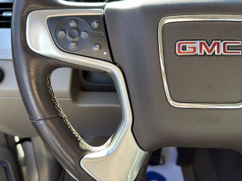 Used 2019 GMC Yukon SLT w/ Open Road Package image 17