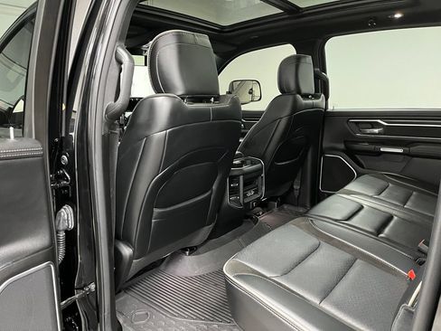 Used 2023 RAM 1500 Laramie AWD/4WD image 45