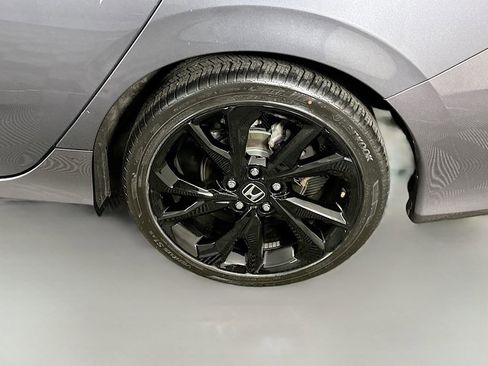 Used 2020 Honda Civic Sport image 32