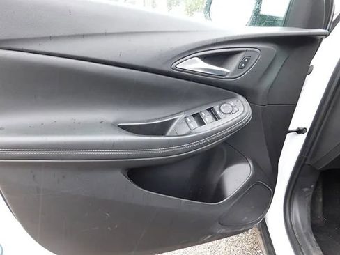 Used 2025 Buick Encore GX Preferred image 10