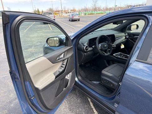 New 2026 Chevrolet Equinox LT image 9