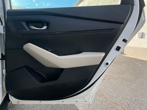 Used 2023 Honda Accord EX image 34