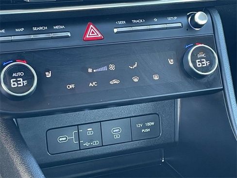 Certified 2025 Hyundai Sonata SEL image 11