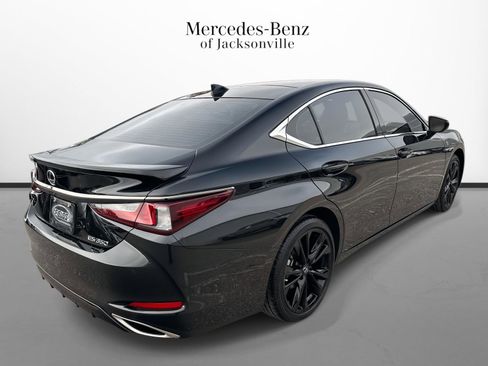 Used 2025 Lexus ES 350 w/ Premium Package FWD image 3