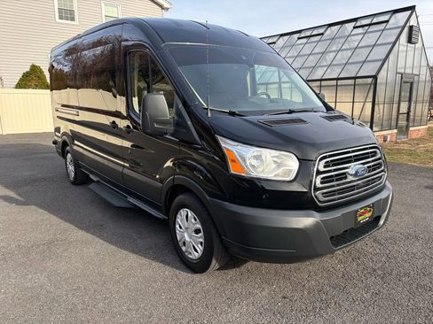Used 2019 Ford Transit 350 XLT image 11