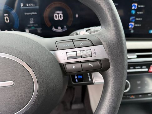 New 2026 Hyundai Tucson Blue SE image 21