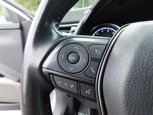 Used 2023 Toyota Camry SE image 17