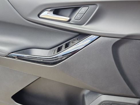 New 2026 Chevrolet Equinox LT FWD image 22
