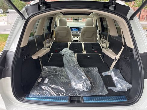 Certified 2025 Mercedes-Benz GLS 450 4MATIC image 29