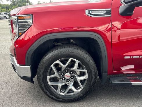 Used 2024 GMC Sierra 1500 SLT AWD/4WD image 9