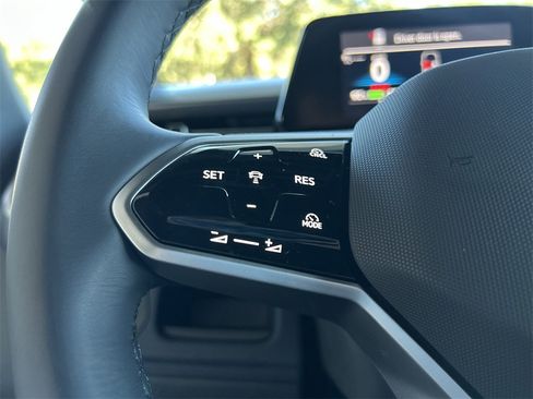 New 2025 Volkswagen ID. Buzz Pro S image 20