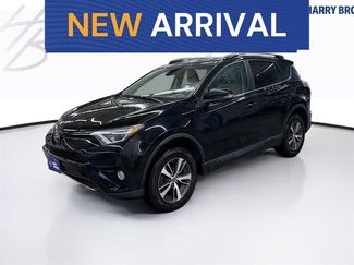 Used 2017 Toyota RAV4 XLE w/ Plus Special Value Package AWD/4WD video 1